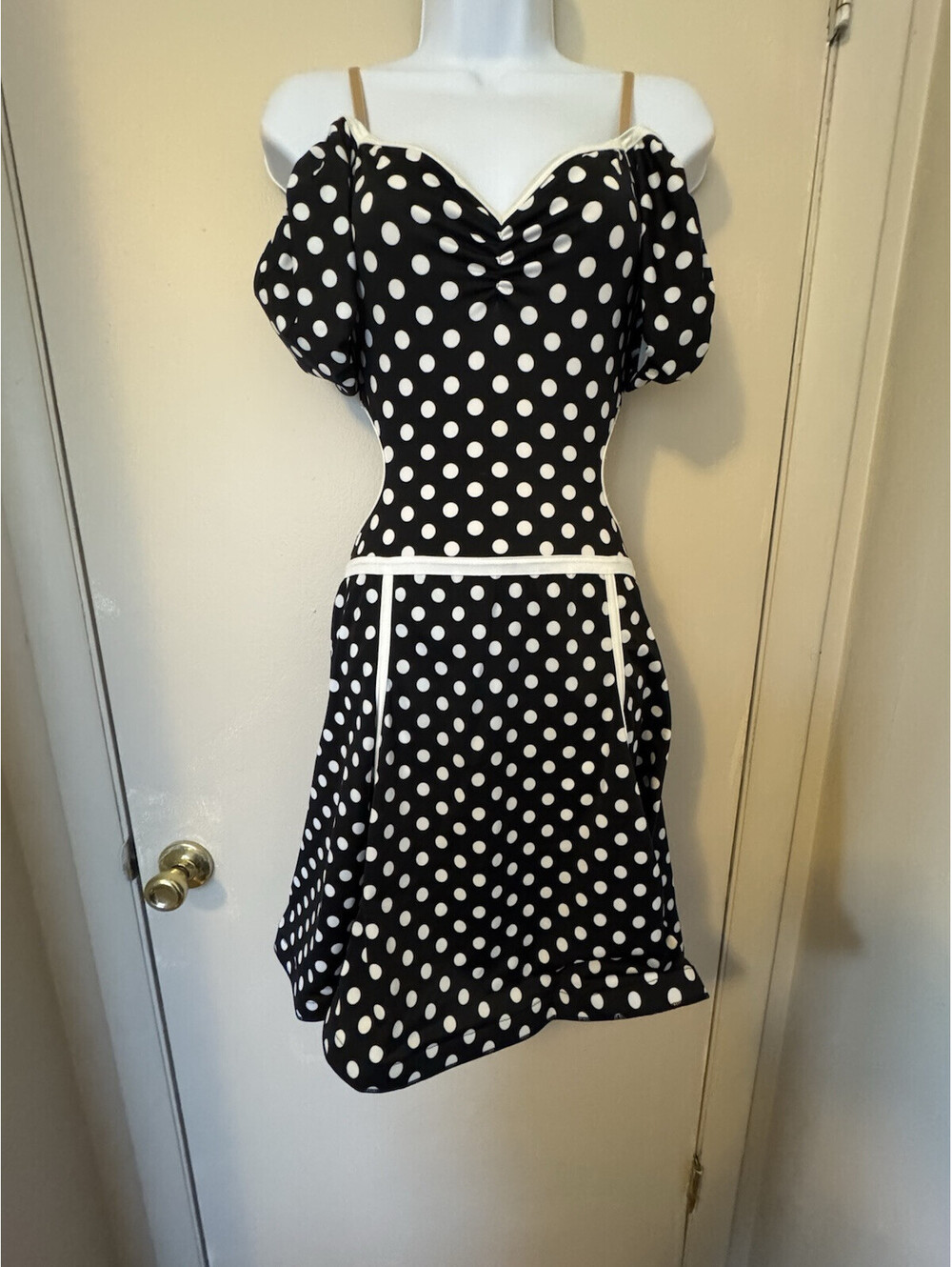Vintage Weissman… Hit That Jive… Size Adult Small …Black Polka Dot